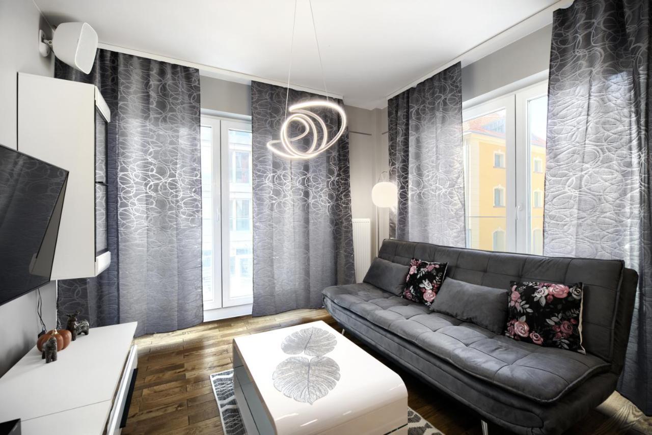 Aboutartapartments - Twin Towers Breslavia Esterno foto