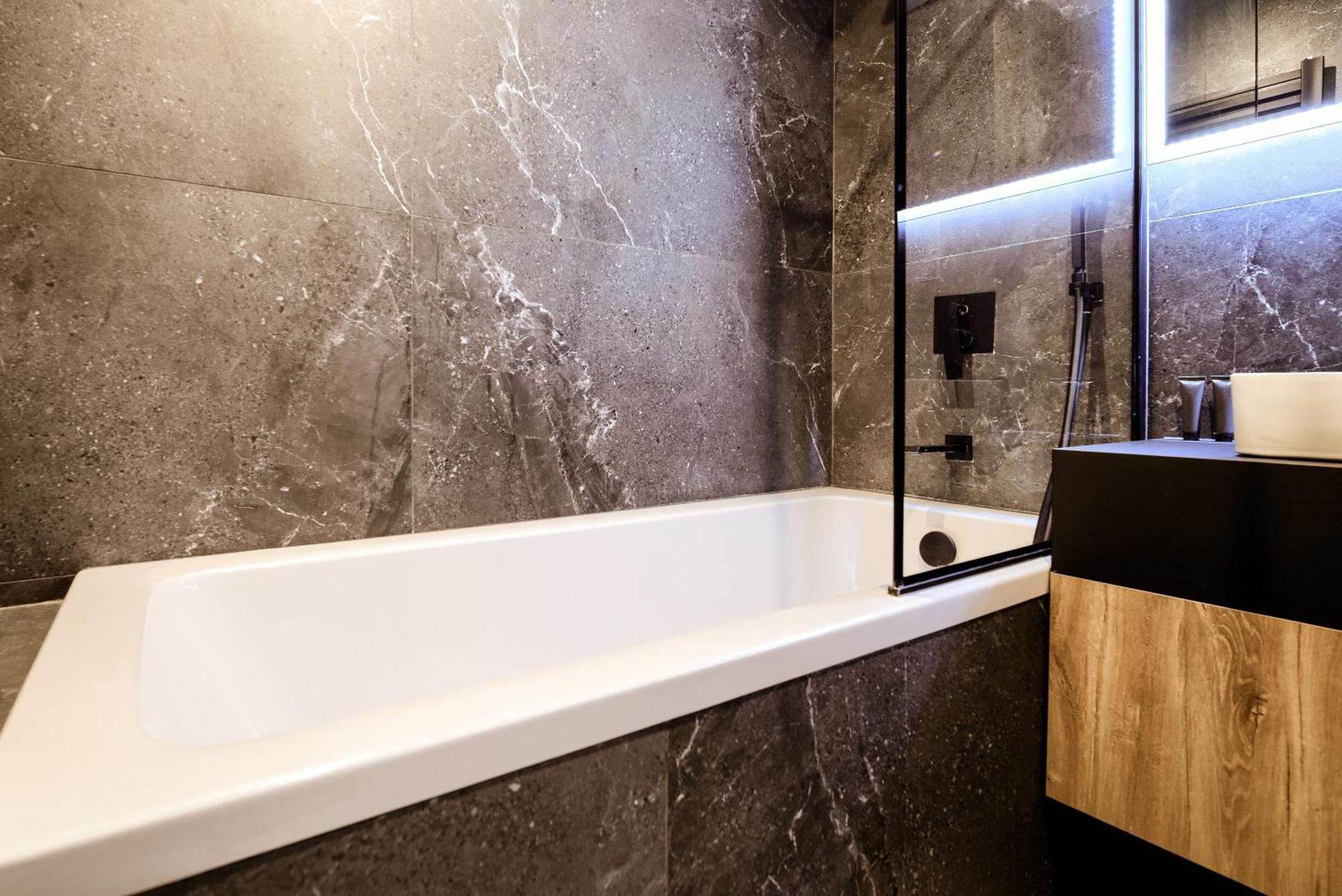 Aboutartapartments - Twin Towers Breslavia Esterno foto