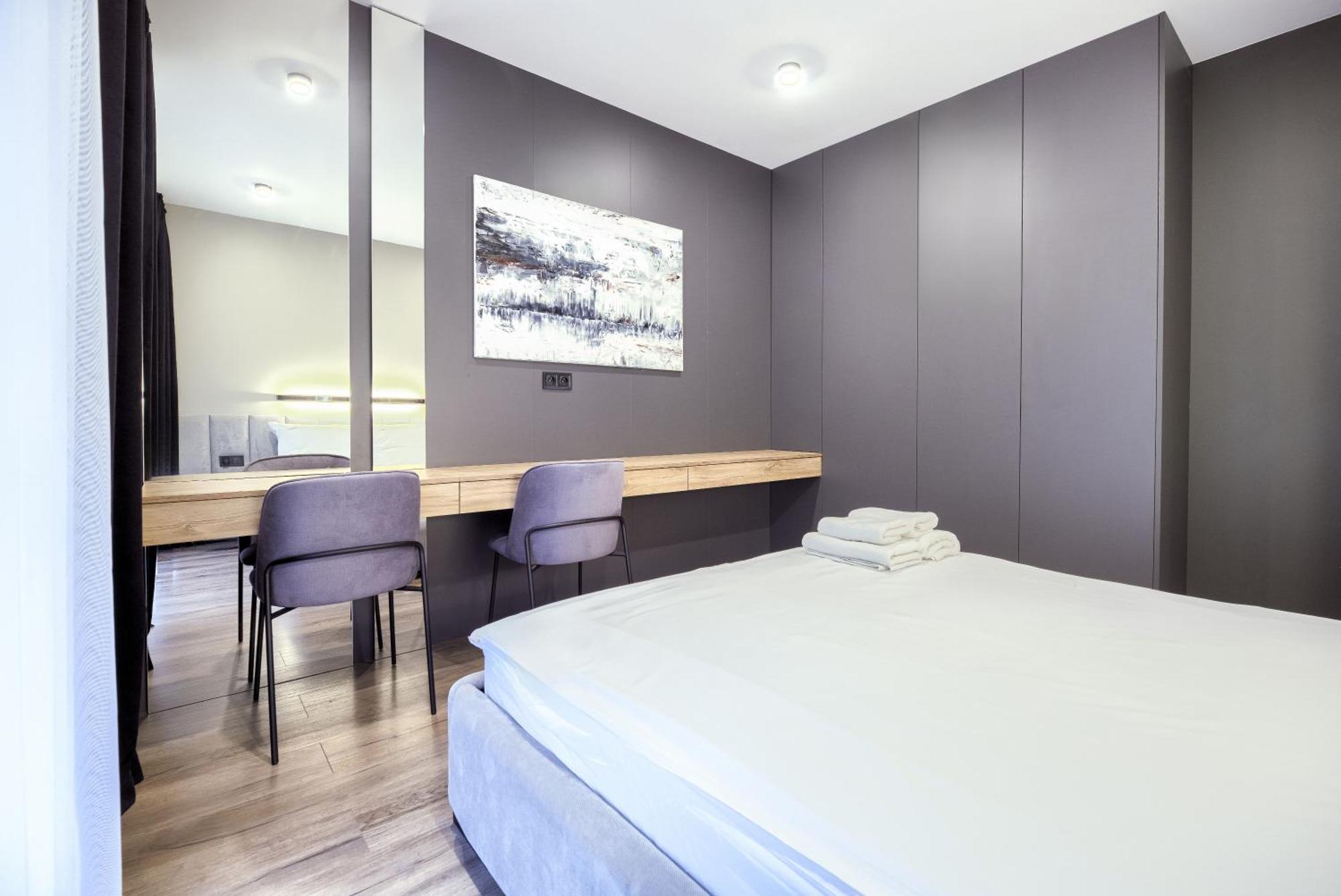 Aboutartapartments - Twin Towers Breslavia Esterno foto